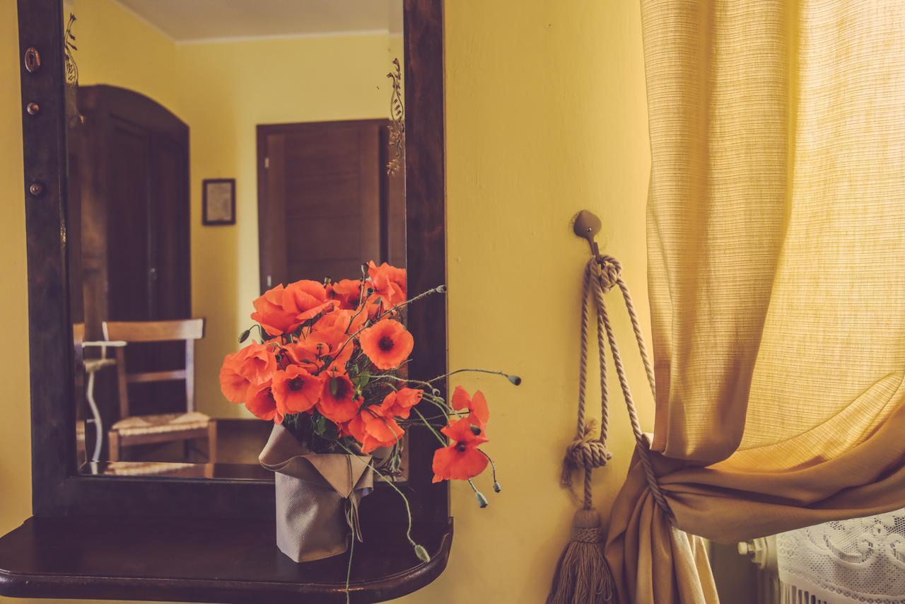 Agriturismo I Suri אסטי מראה חיצוני תמונה