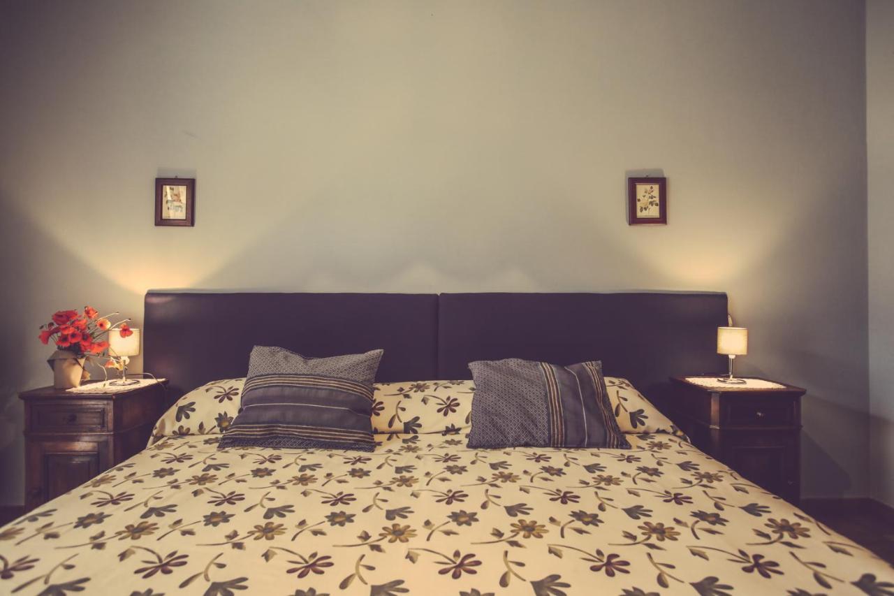 Agriturismo I Suri אסטי מראה חיצוני תמונה